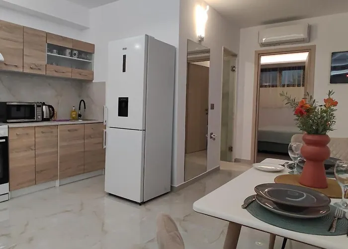 Marina Jasmine * إكْسِيا